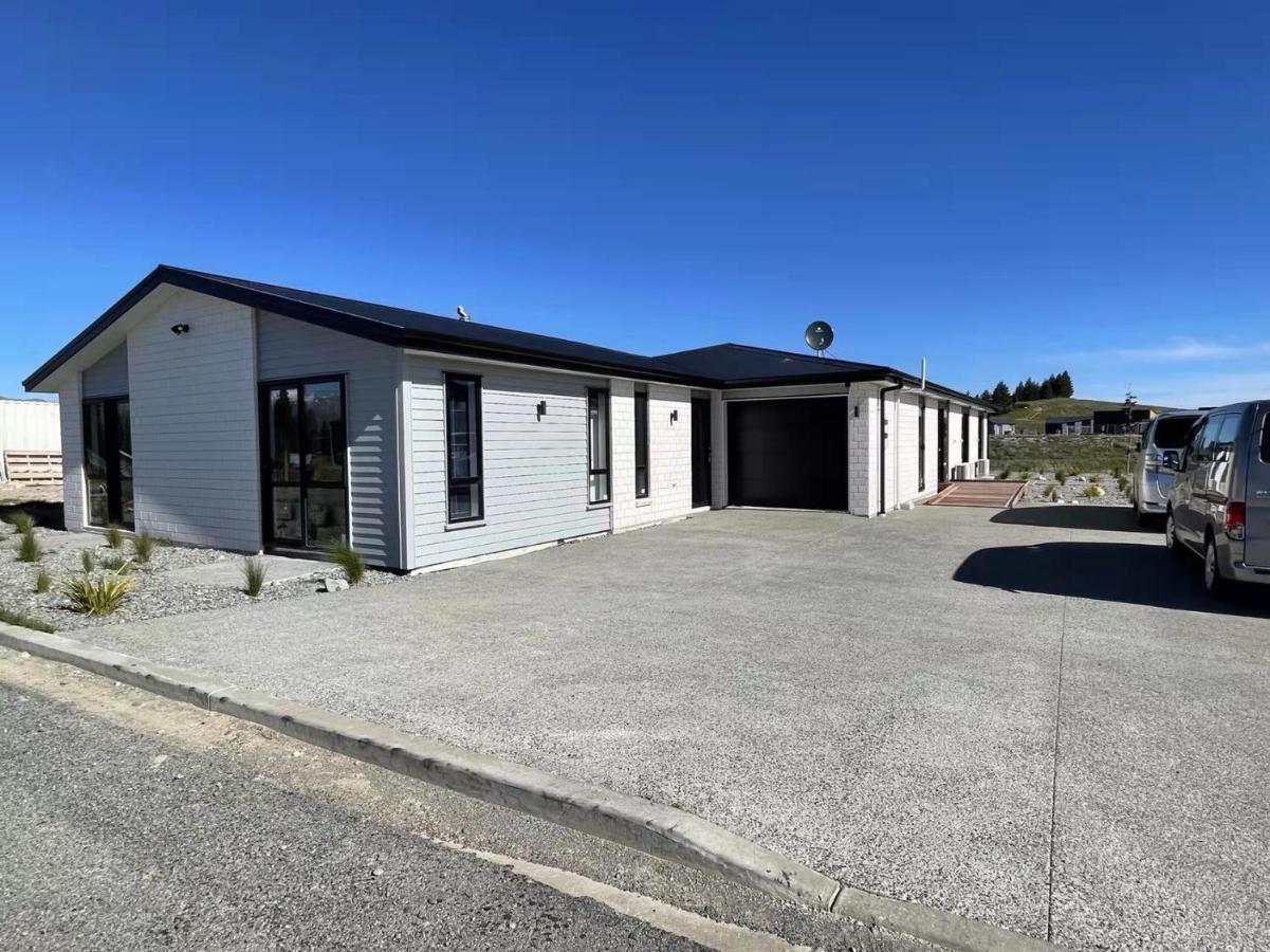 April Apartments Lake Tekapo Exteriör bild